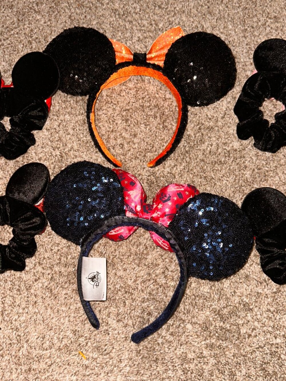 Disney Parks Halloween Candy Corn Minnie Mouse Bow Ears Headband Scrunchies 6pc - Picture 6 of 8